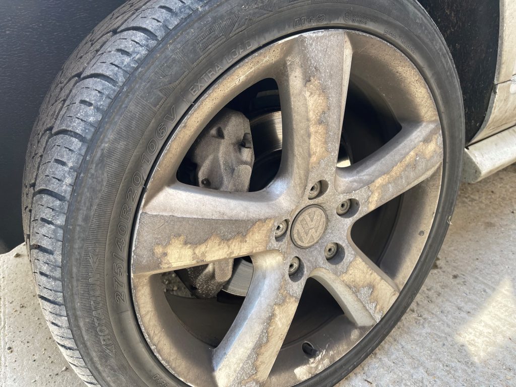 alloy wheel kerb damage